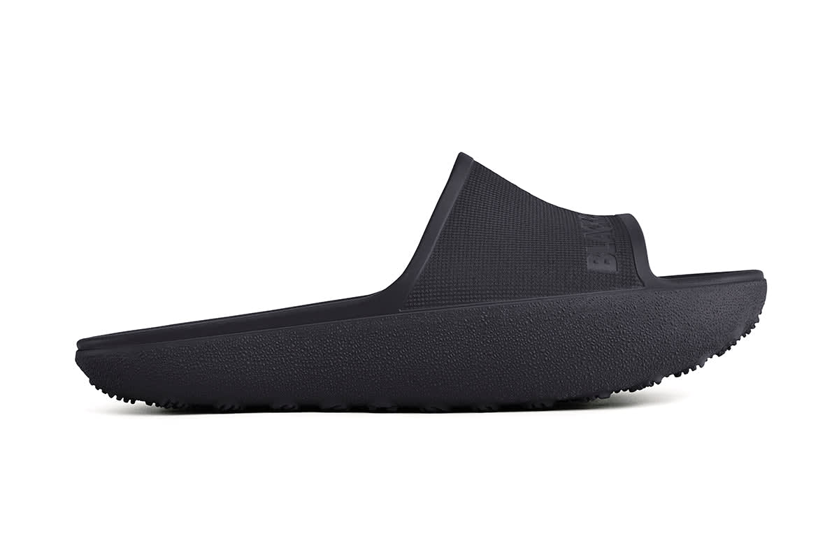 Side view of BLACKROLL Recovery Slides showing -3.7° negative heel angle